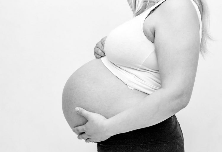 Chute pendant la grossesse : y a-t-il un danger pour le fœtus ?